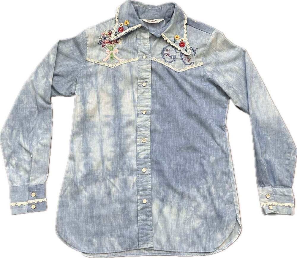 Vintage 70s Wrangler Embroidered Floral Western Denim Shirt prairie boho lace